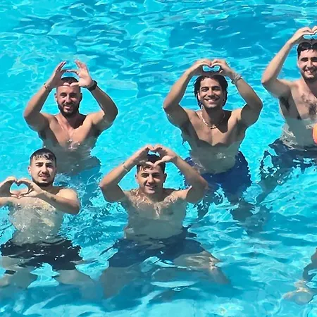 Kormos Hotel de apartamente 4*