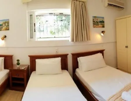 Aparthotel Kormos Kavos